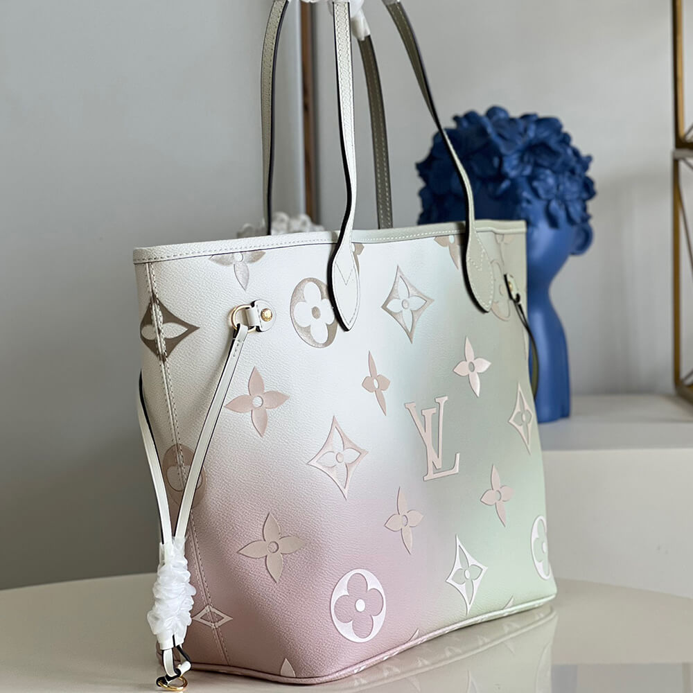 l**is V*t*n neverfull mm