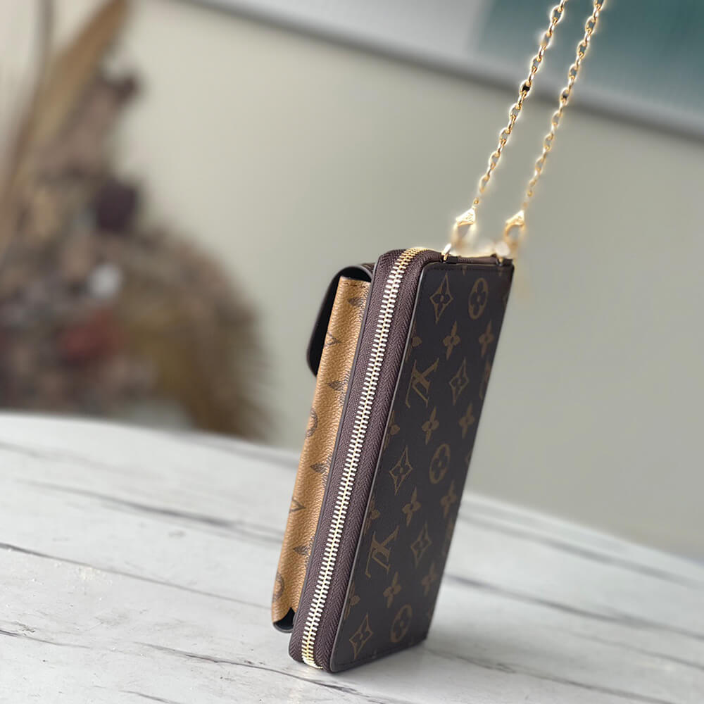 l**is V*t*n vertical zippy wallet mtis