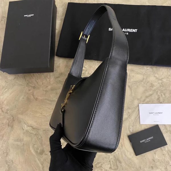 YSL LE 5 A 7 HOBO BAG IN SMOOTH LEATHER