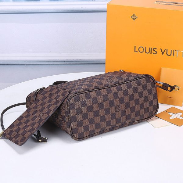 l**is V*t*n neverfull pm