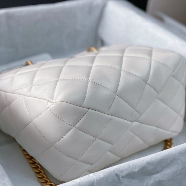 Ch*el shopping bag