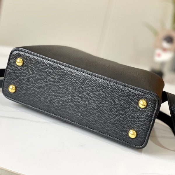 LV Capucines BB