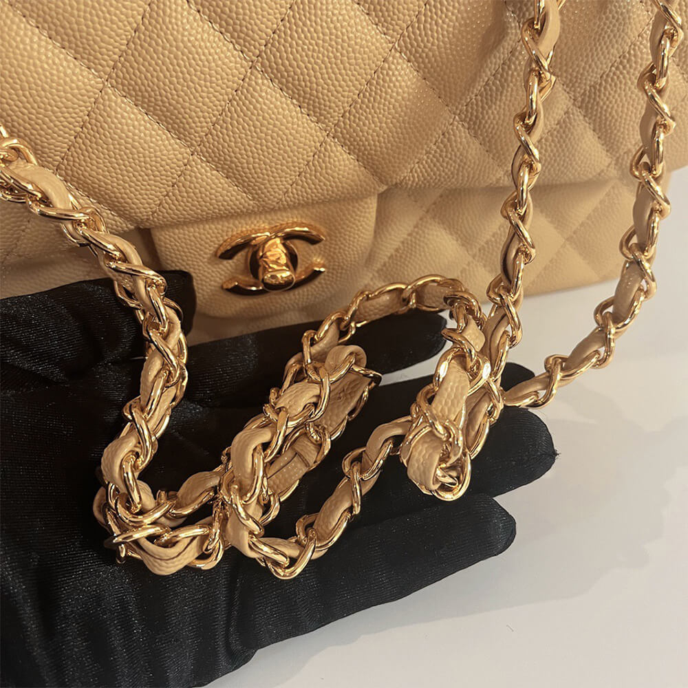 Ch*el classic flap medium