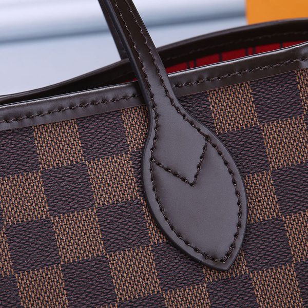 l**is V*t*n neverfull pm