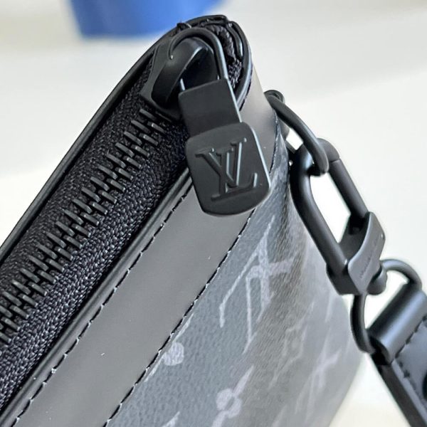 LV Pochette To-Go