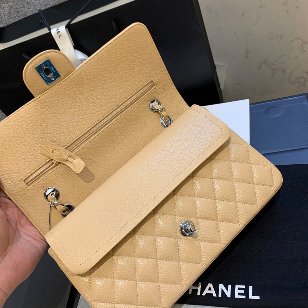Ch*el classic flap medium